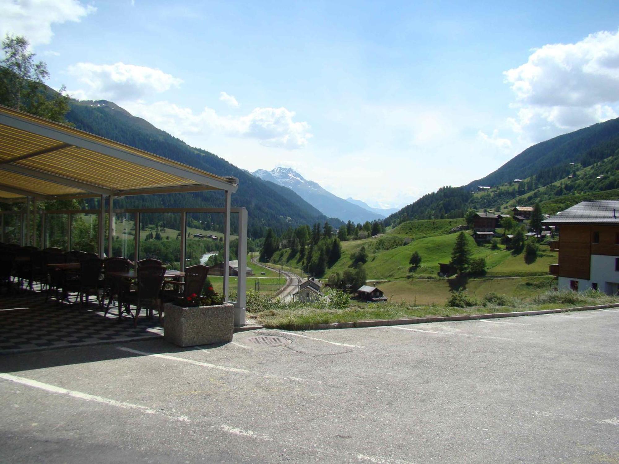 Hotel Weisshorn Goms Exteriör bild